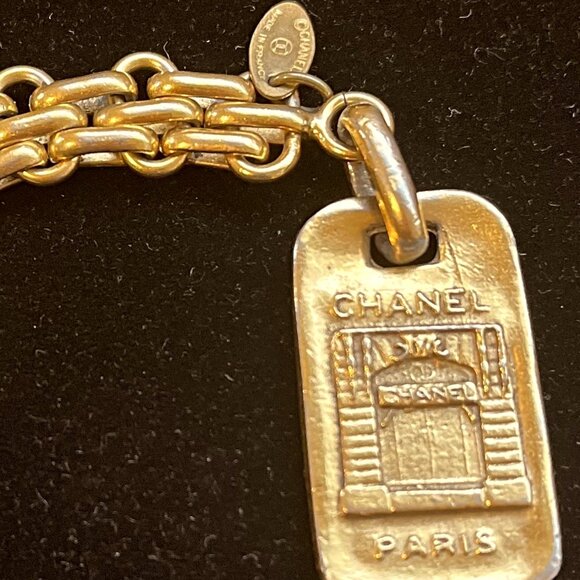 Chanel Key Chain - Picture 4 of 6